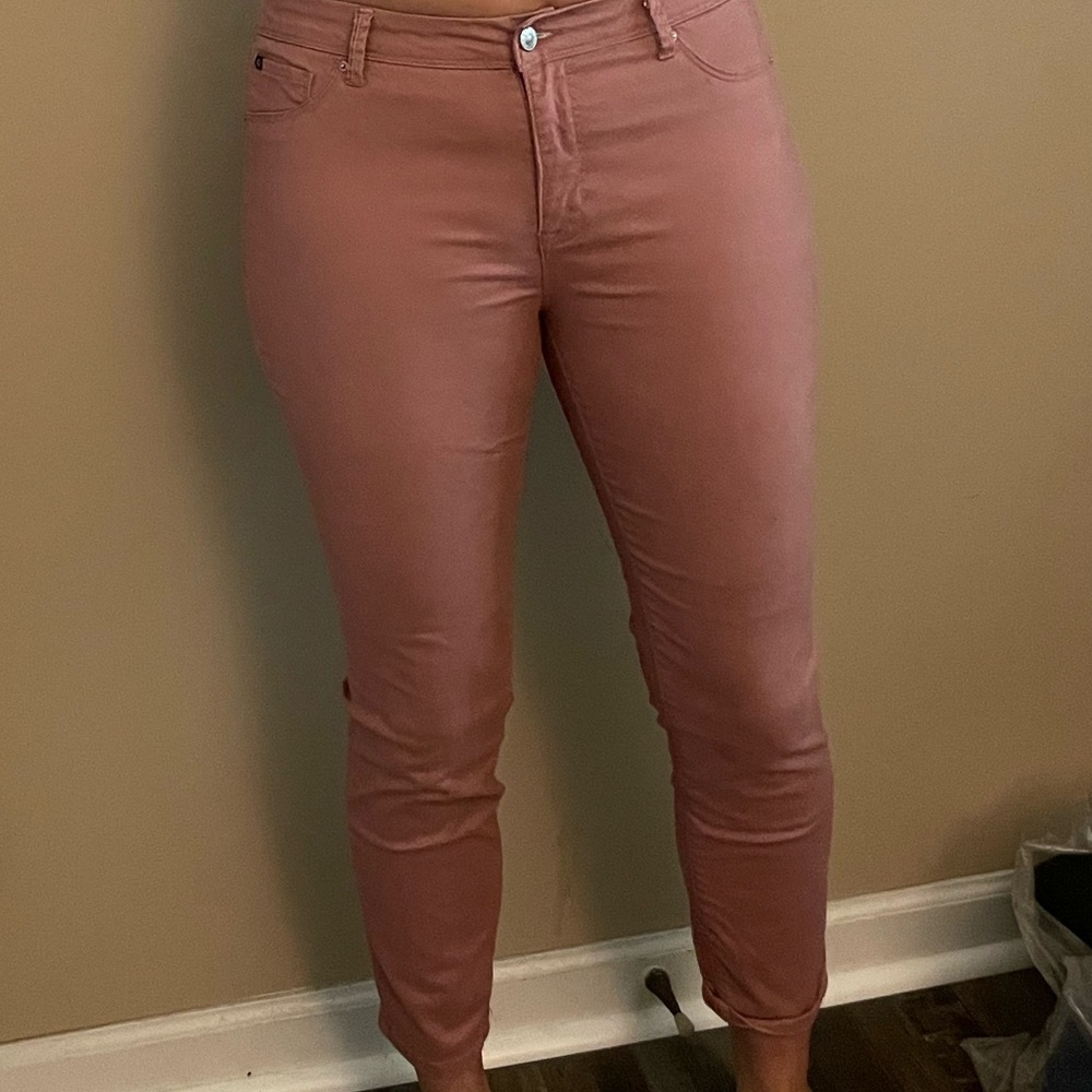 Curve Appeal Minimalist Legging Coral